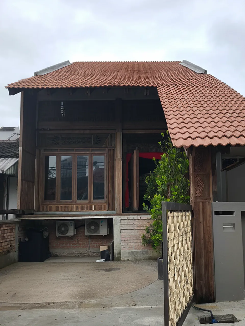 TauFuFah House